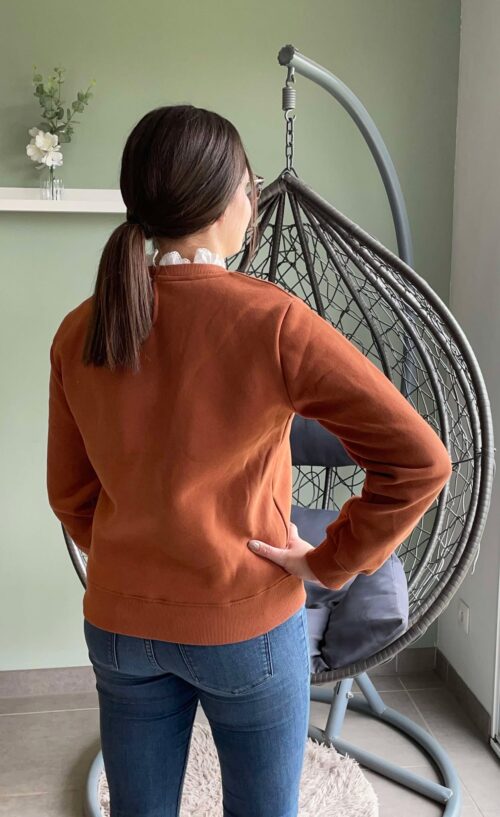 Sweat col dentelle brodée "cœur" – Image 6