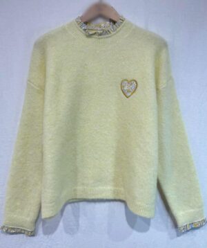 Pull fleuri jaune