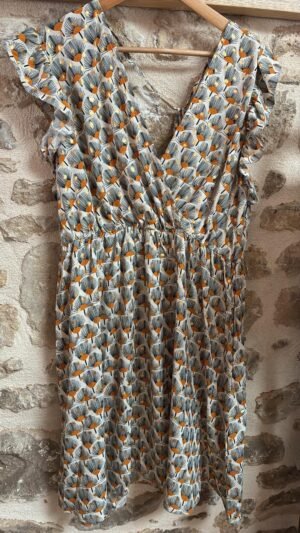 Robe courte beige